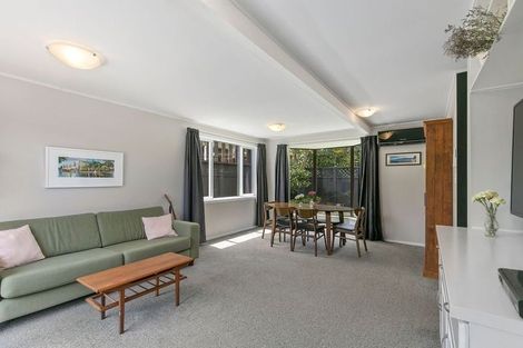 Photo of property in 48a Satara Crescent, Khandallah, Wellington, 6035