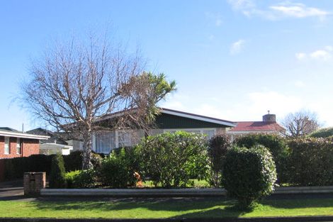 Photo of property in 4 Edwards Place, Terrace End, Palmerston North, 4410