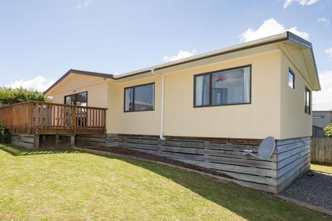 Photo of property in 59a Whanga Crescent, Titahi Bay, Porirua, 5022
