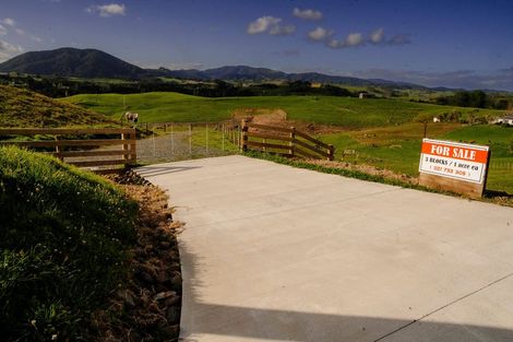 Photo of property in 117 Kaiwaka-mangawhai Road, Kaiwaka, Wellsford, 0975