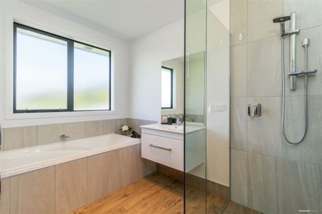 Photo of property in 2 Batsford Lane, Lower Shotover, Queenstown, 9371