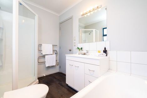 Photo of property in 23a Avondale Road, Taradale, Napier, 4112