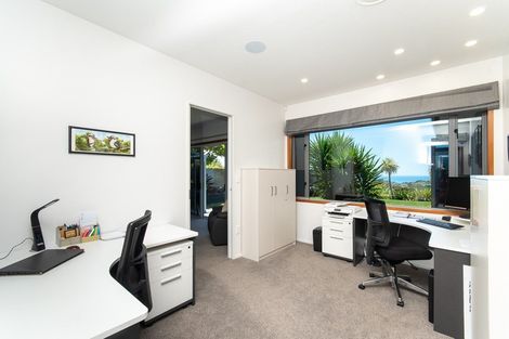 Photo of property in 135 Eskridge Drive, Eskdale, Napier, 4182