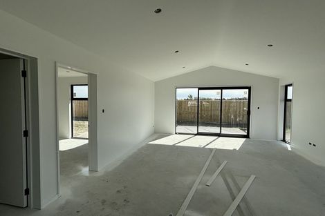 Photo of property in 13 Margaret Drive, Omokoroa, 3114