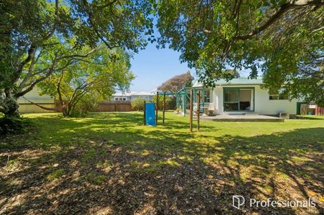 Photo of property in 37 Te Kupe Road, Paraparaumu Beach, Paraparaumu, 5032