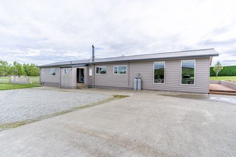 Photo of property in 99 Centre Bush Otapiri Road, Centre Bush, Winton, 9782