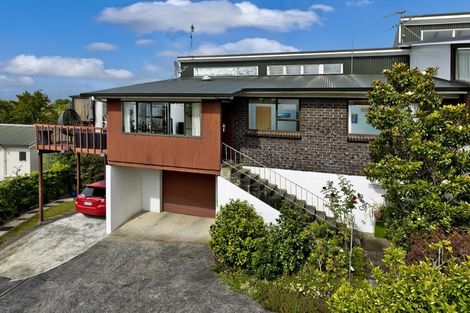 Photo of property in 2/66 Lynden Avenue, Hillcrest, Auckland, 0627