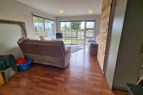 Photo of property in 1/1 Bishopgate Street, Birkdale, Auckland, 0626