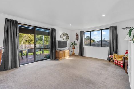 Photo of property in 21 Brompton Close, Richmond Heights, Taupo, 3330