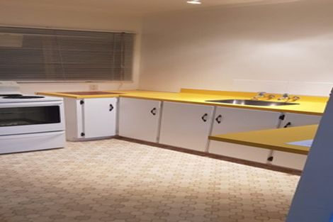 Photo of property in 2/39 Kinloch Place, Papakowhai, Porirua, 5024