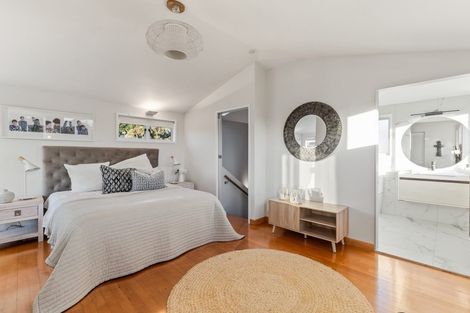 Photo of property in 45 Regent Street, Devonport, Auckland, 0624