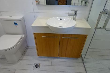 Photo of property in 210/252 Centreway Road, Orewa, 0931