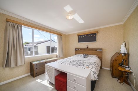 Photo of property in 6 Kea Place, Fitzherbert, Palmerston North, 4410