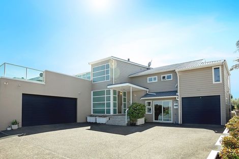 Photo of property in 42 Marellen Drive, Red Beach, 0932