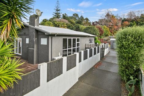 Photo of property in 9 Thames Street, Welbourn, New Plymouth, 4310