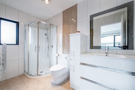 Photo of property in 57a Glendene Avenue, Glendene, Auckland, 0602