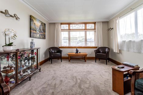 Photo of property in 1 Maude Street, Waimate, 7924