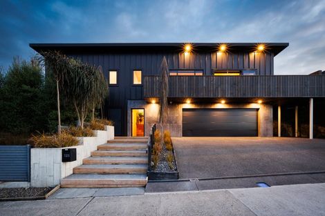 Photo of property in 125 Cashmere Drive, Fitzherbert, Palmerston North, 4410