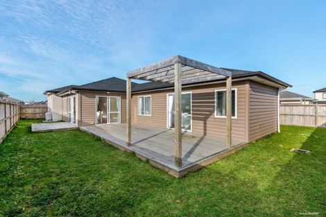 Photo of property in 6 Paso Fino Crescent, Karaka, Papakura, 2113