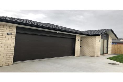 Photo of property in 37 Black Beech Crescent, Takanini, 2110