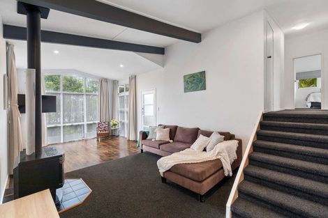 Photo of property in 19 Rautawhiri Road, Helensville, 0800