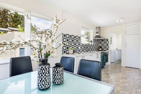 Photo of property in 2 Taioma Crescent, Te Atatu Peninsula, Auckland, 0610