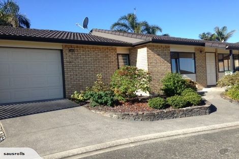 Photo of property in 2/197 Royal Road, Massey, Auckland, 0614