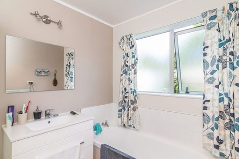 Photo of property in 18b Manawa Avenue, Raumati Beach, Paraparaumu, 5032