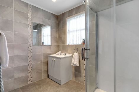 Photo of property in 98 Driver Crescent, Cannons Creek, Porirua, 5024