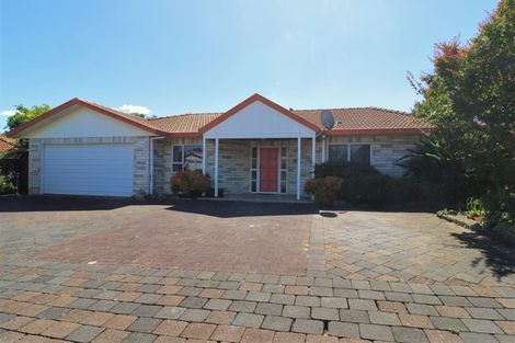 Photo of property in 8 Barberry Lane, Te Atatu Peninsula, Auckland, 0610