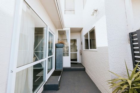 Photo of property in 21 Arrow Crescent, Holmes Hill, Oamaru, 9401