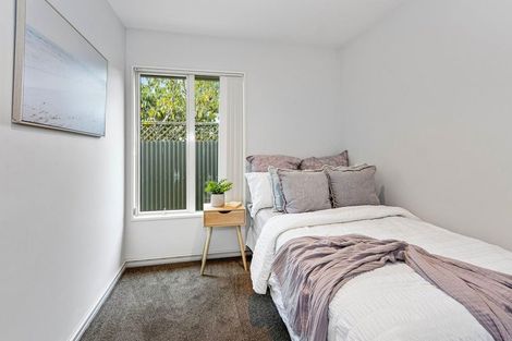 Photo of property in 2 Woodfield Lane, Redwood, Christchurch, 8051