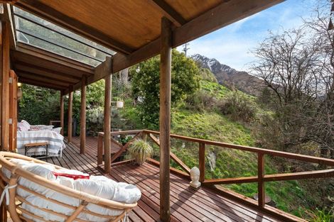 Photo of property in 16 Moonlight Track, Arthurs Point, Queenstown, 9371
