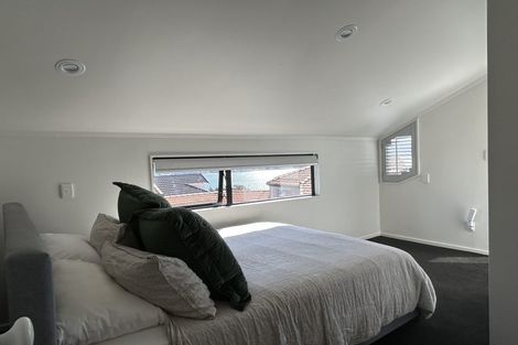 Photo of property in 8 Countess Close, Maupuia, Wellington, 6022