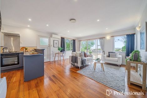 Photo of property in 77 Maungaraki Road, Korokoro, Lower Hutt, 5012