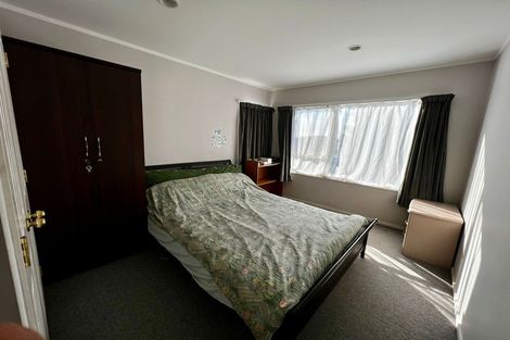 Photo of property in 2/3 Frost Road, Mount Roskill, Auckland, 1041