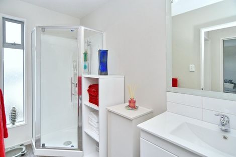 Photo of property in 100 Broadhaven Avenue, Parklands, Christchurch, 8083