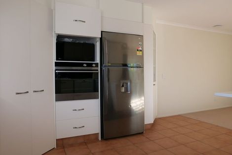 Photo of property in 69 Guildford Drive, Paraparaumu, 5032