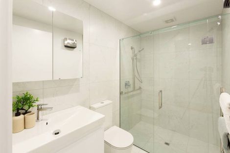 Photo of property in 2 Saint Martins Road, Saint Martins, Christchurch, 8022