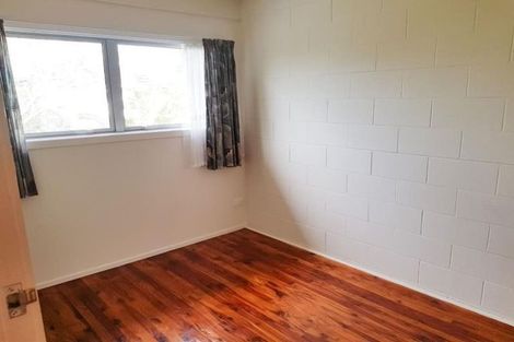 Photo of property in 2/41a Tramway Road, Beach Haven, Auckland, 0626