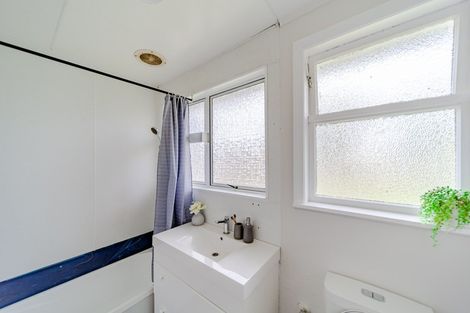 Photo of property in 12 Constable Crescent, Onekawa, Napier, 4110