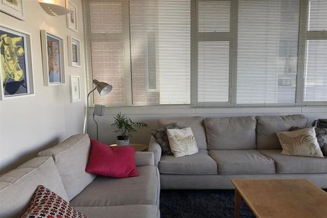 Photo of property in De Vere Apartments, 10/23 Tennyson Street, Te Aro, Wellington, 6011