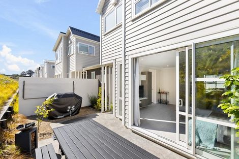 Photo of property in 9 Sanremo Lane, Stanmore Bay, Whangaparaoa, 0932