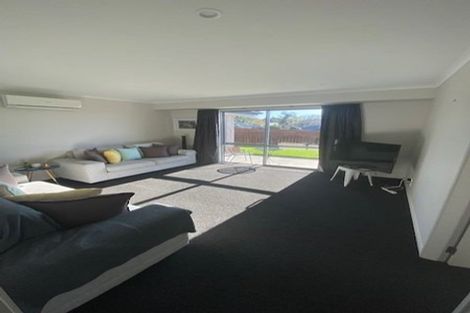 Photo of property in 31 Fairfax Crescent, Pyes Pa, Tauranga, 3112