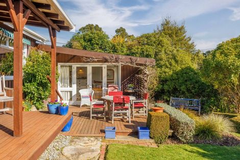 Photo of property in 12 Marine Drive, Diamond Harbour, 8972