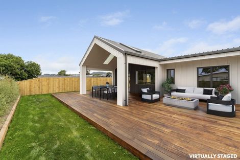 Photo of property in 10 Te Puke Te Ao Way, Otaki, 5512