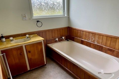 Photo of property in 32 Marendellas Drive, Bucklands Beach, Auckland, 2014