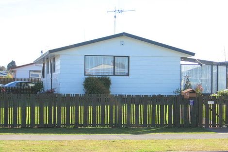 Photo of property in 52b Lloyd Drive, Nawton, Hamilton, 3200