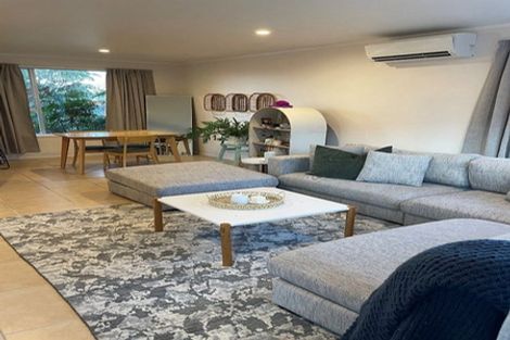 Photo of property in 1/281 Sunset Road, Sunnynook, Auckland, 0632