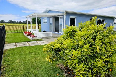 Photo of property in 735 One Tree Point Road, Ruakaka, 0171